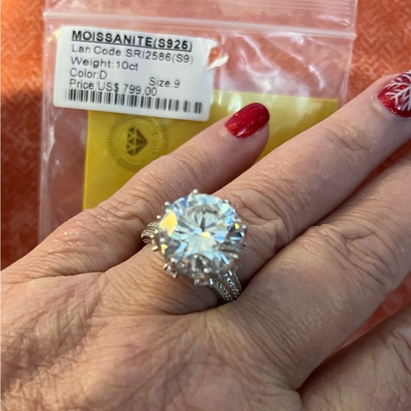 Moissanite 14k WG over SS-an amazing 10ct stone with accents!  Sz9 - Picture 4 of 6